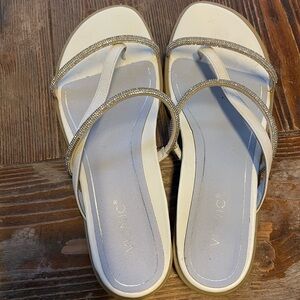 Vionic Women's white Sandals with rhinestones